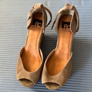 BC platform wedge size 9